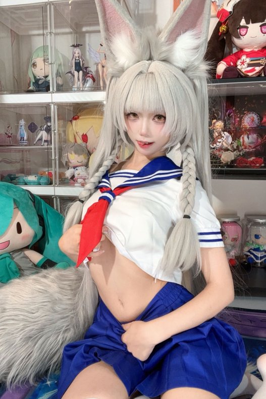白栎Shirly COSPLAY写真图片包合集